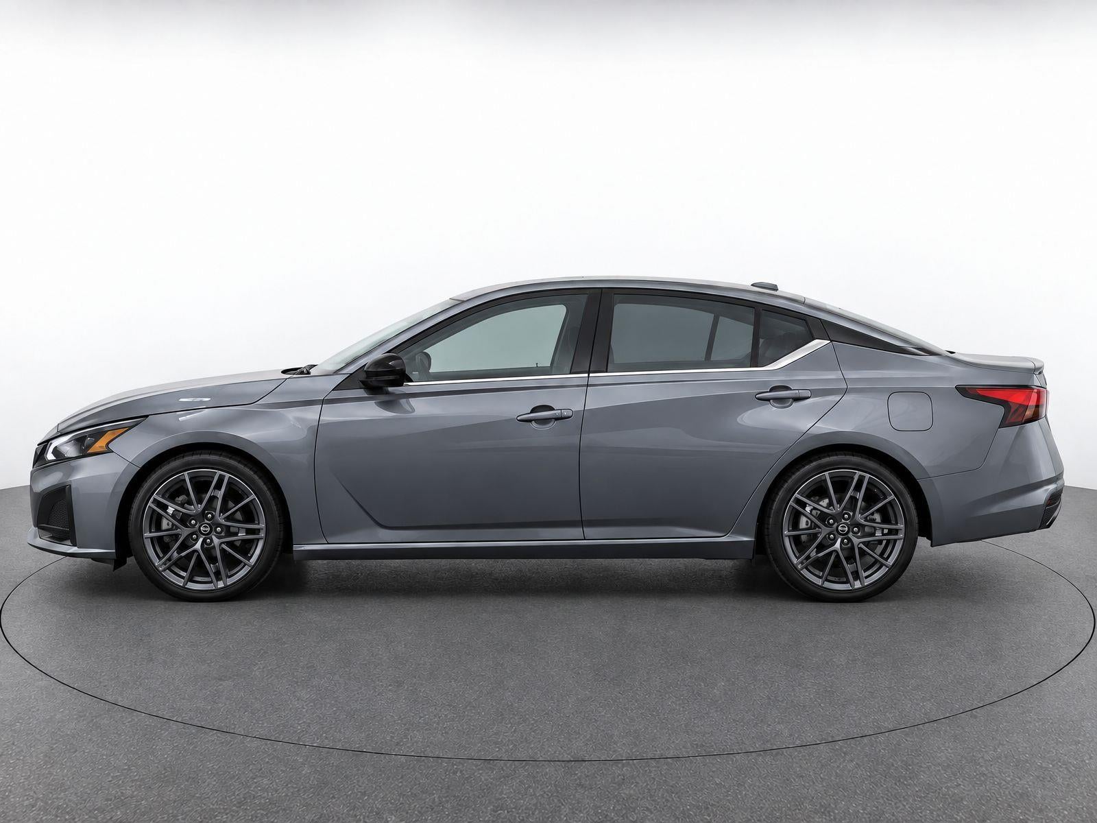 2023 Nissan Altima 2.0 SR