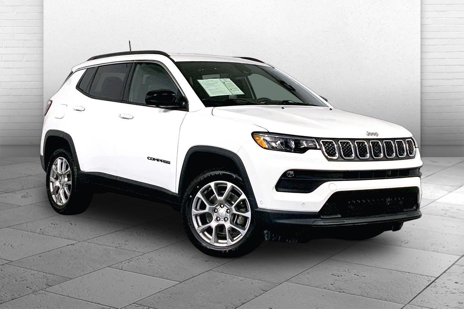 2023 Jeep Compass Latitude Lux
