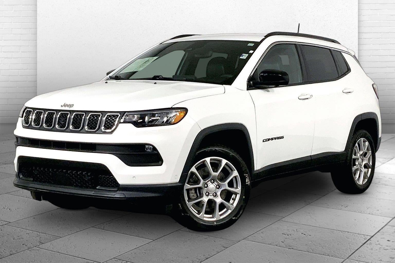 2023 Jeep Compass Latitude Lux