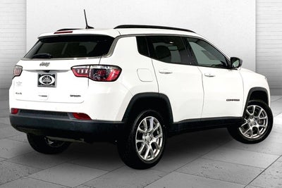 2023 Jeep Compass Latitude Lux