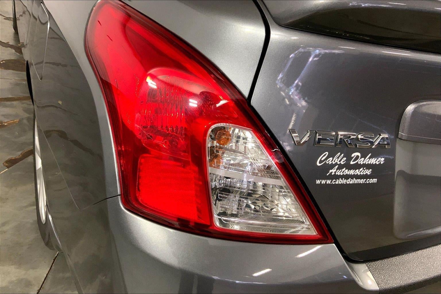 2019 Nissan Versa Sedan S Plus