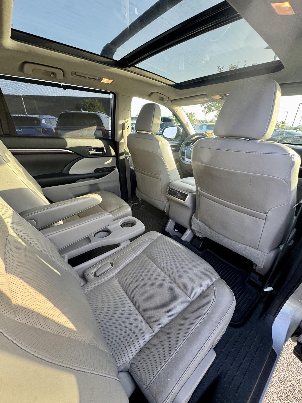 2015 Toyota Highlander Limited Platinum
