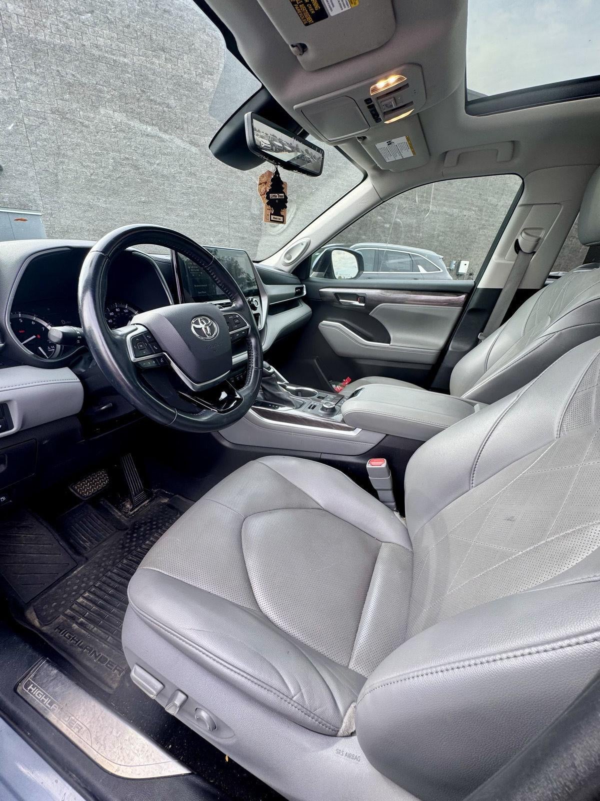 2021 Toyota Highlander Platinum
