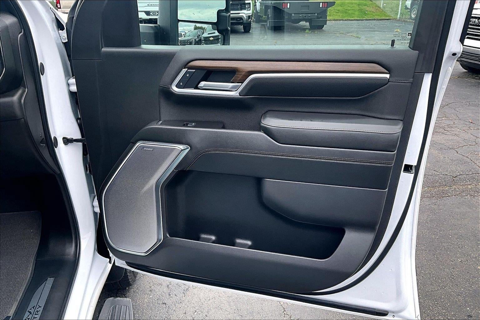 2025 Chevrolet Silverado 3500 HD High Country DRW