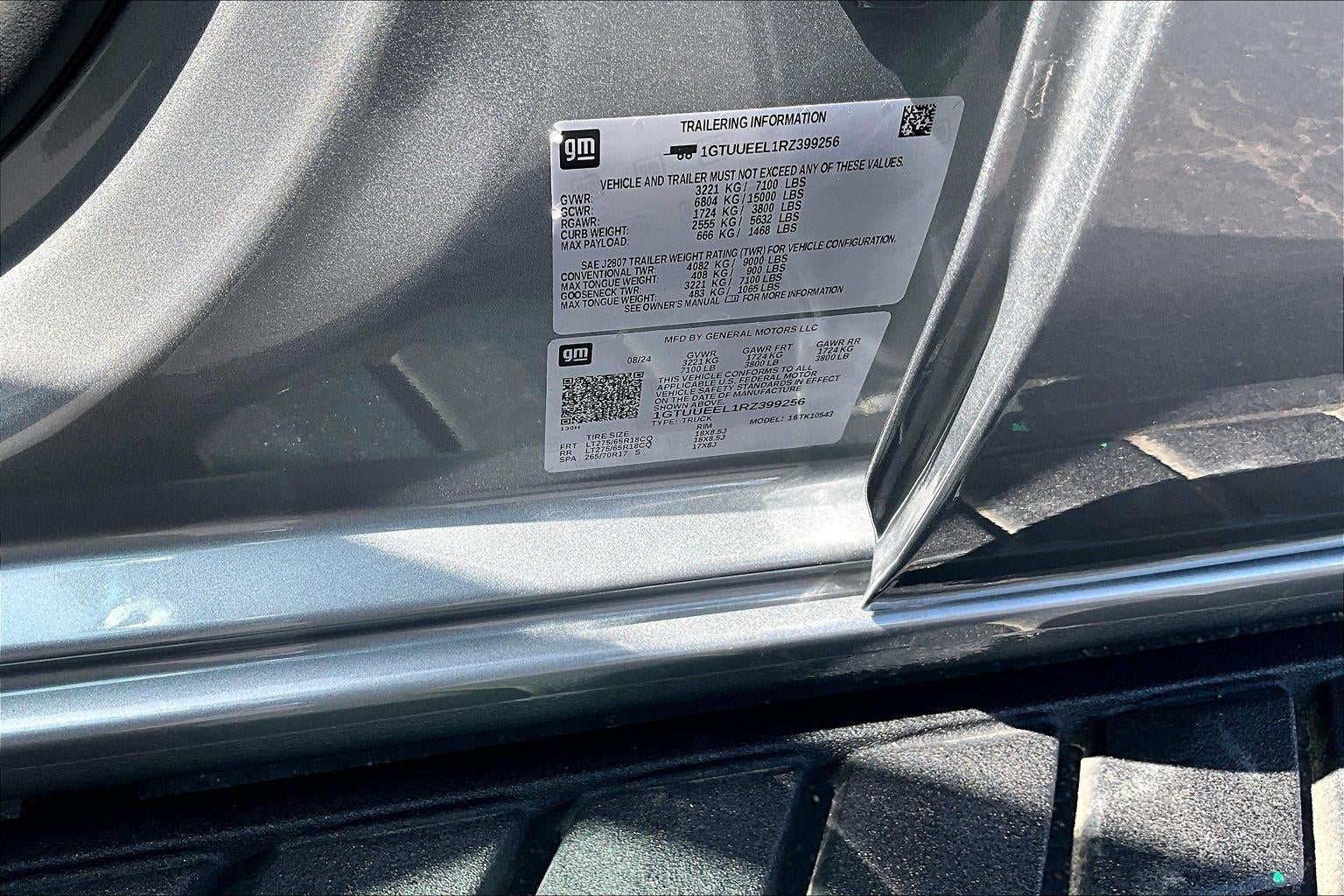2024 GMC Sierra 1500 AT4