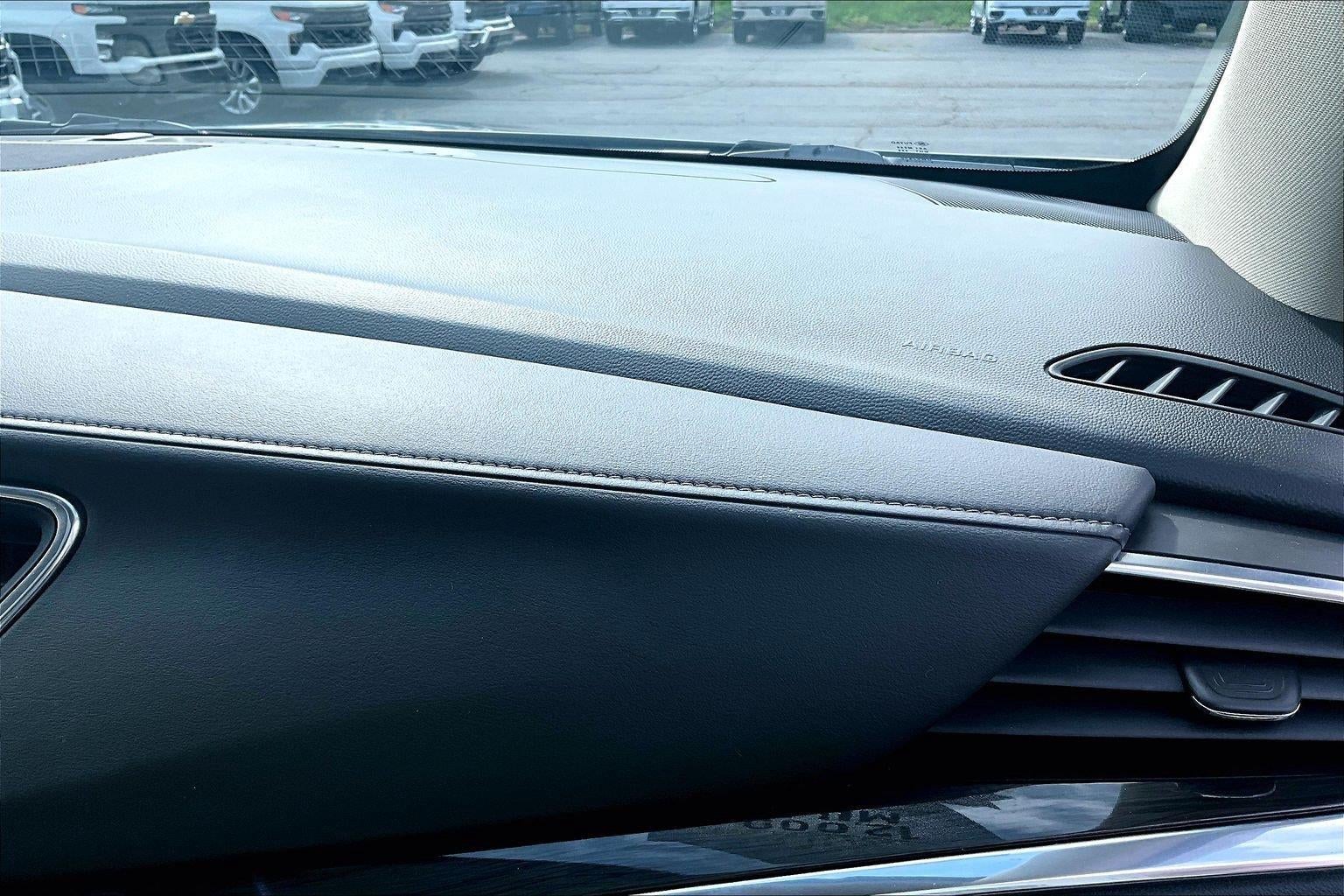2020 Buick Enclave Essence