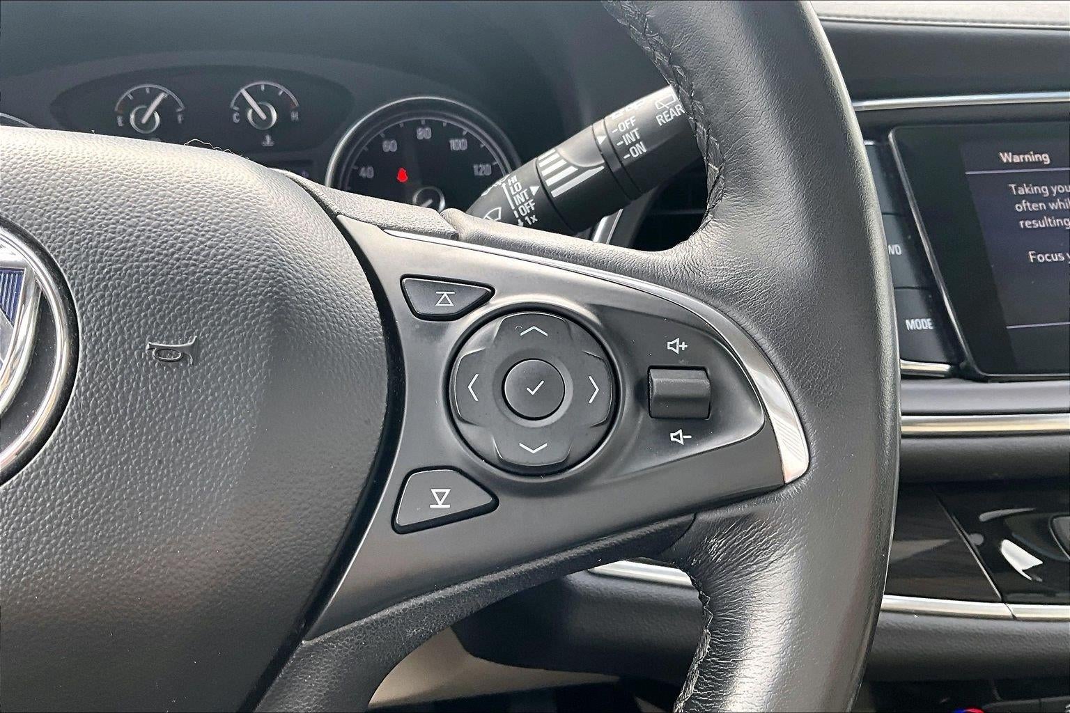 2020 Buick Enclave Essence