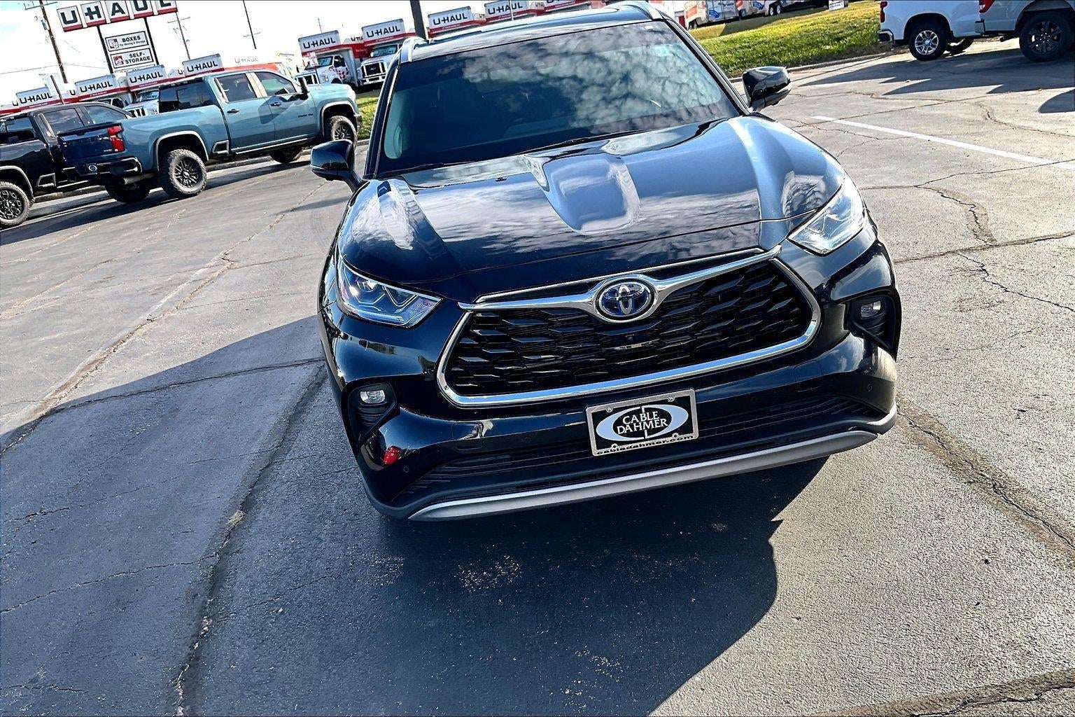 2024 Toyota Highlander Hybrid Platinum
