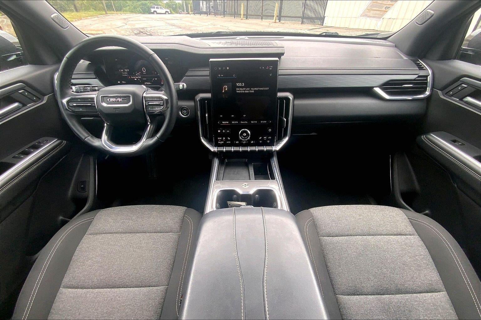 2025 GMC Acadia Elevation