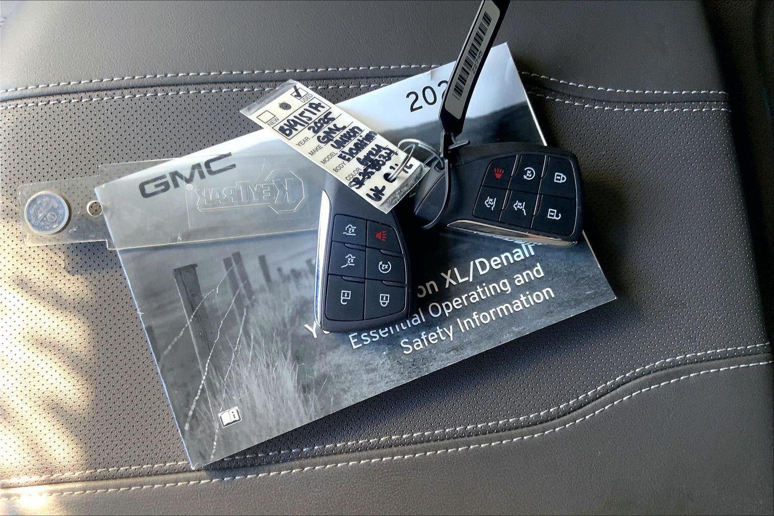 2025 GMC Yukon Elevation