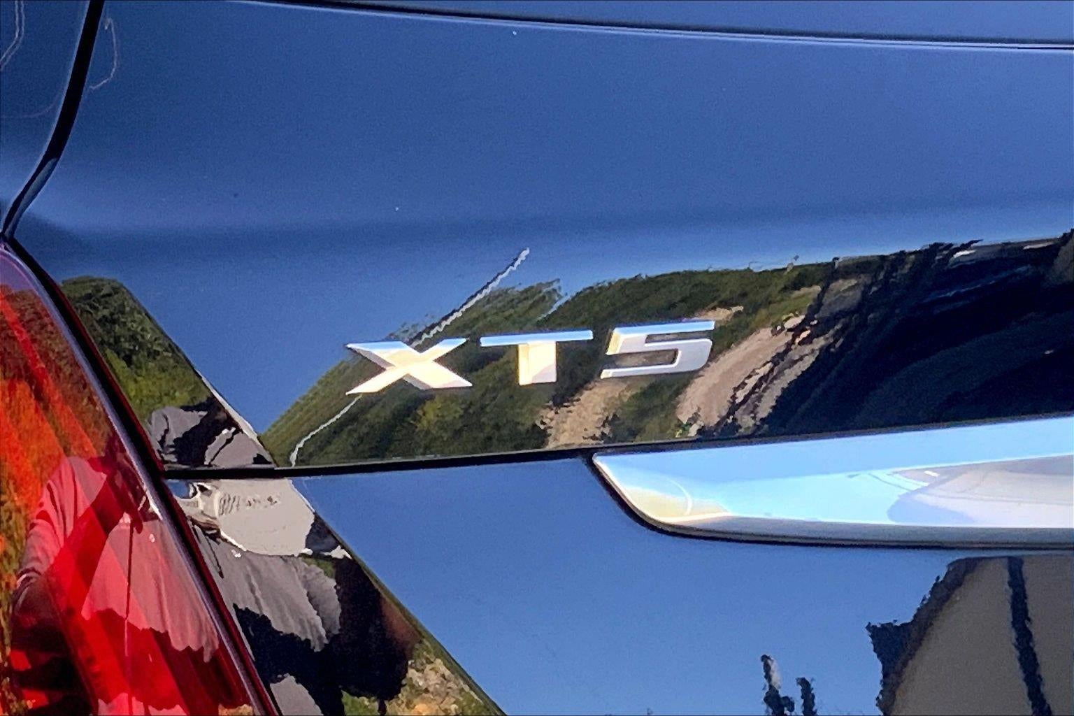 2025 Cadillac XT5 Premium Luxury