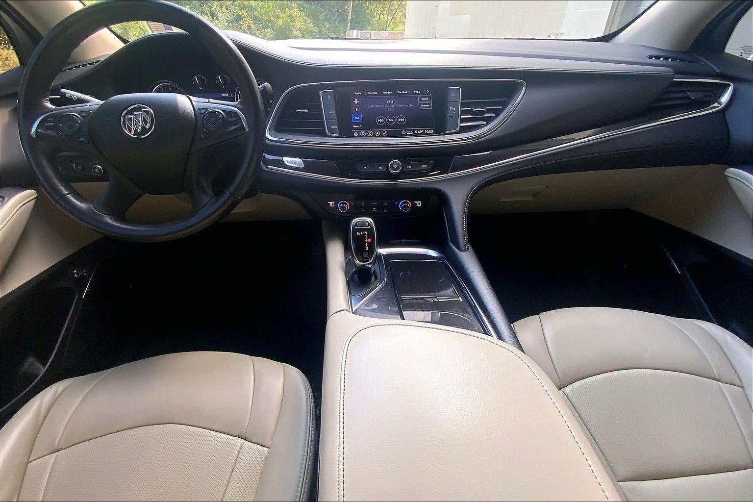 2021 Buick Enclave Essence