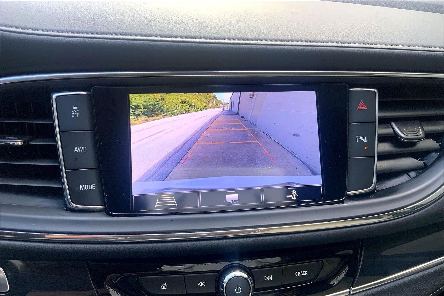 2021 Buick Enclave Essence
