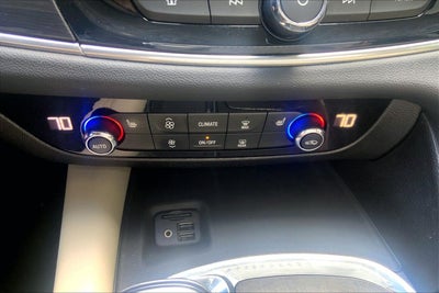 2021 Buick Enclave Essence