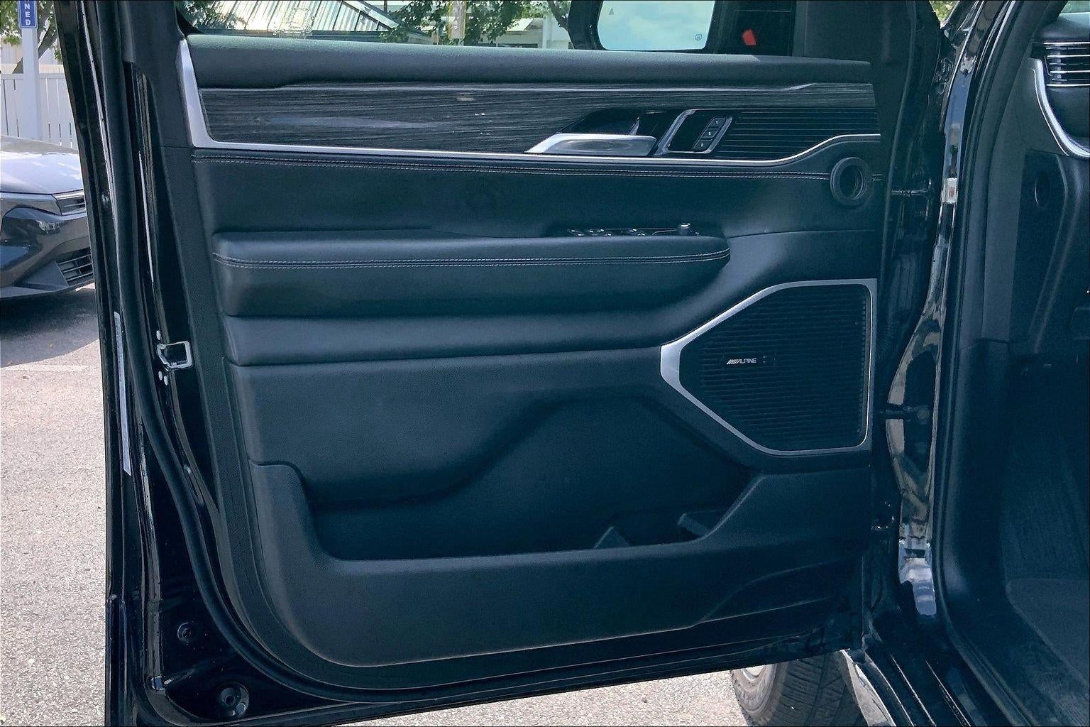 2022 Jeep Wagoneer Series II