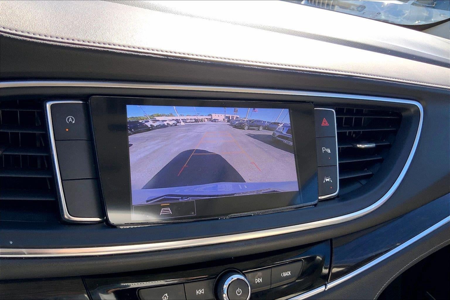 2023 Buick Enclave Essence