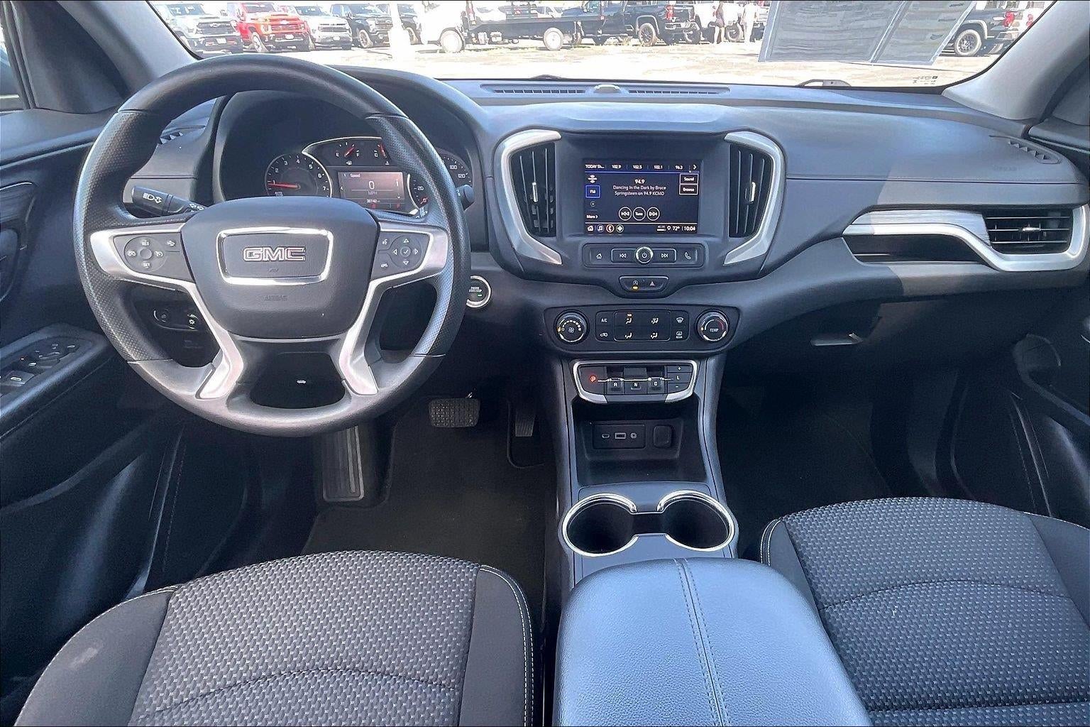 2024 GMC Terrain SLE