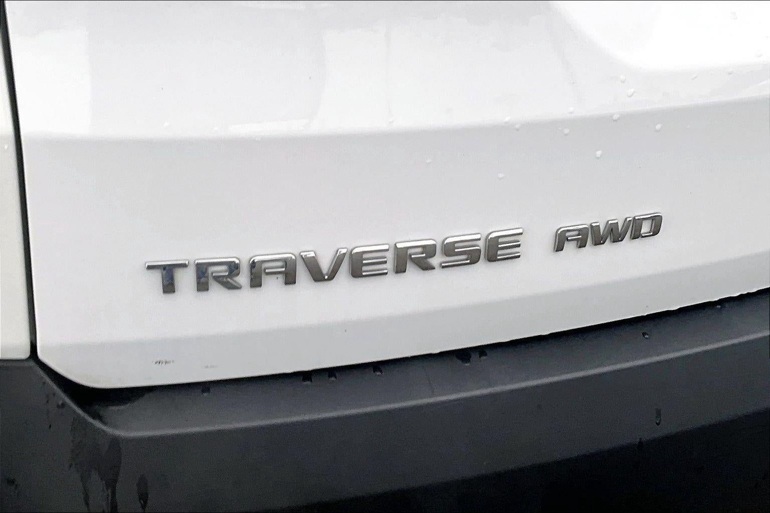 2023 Chevrolet Traverse LT Leather