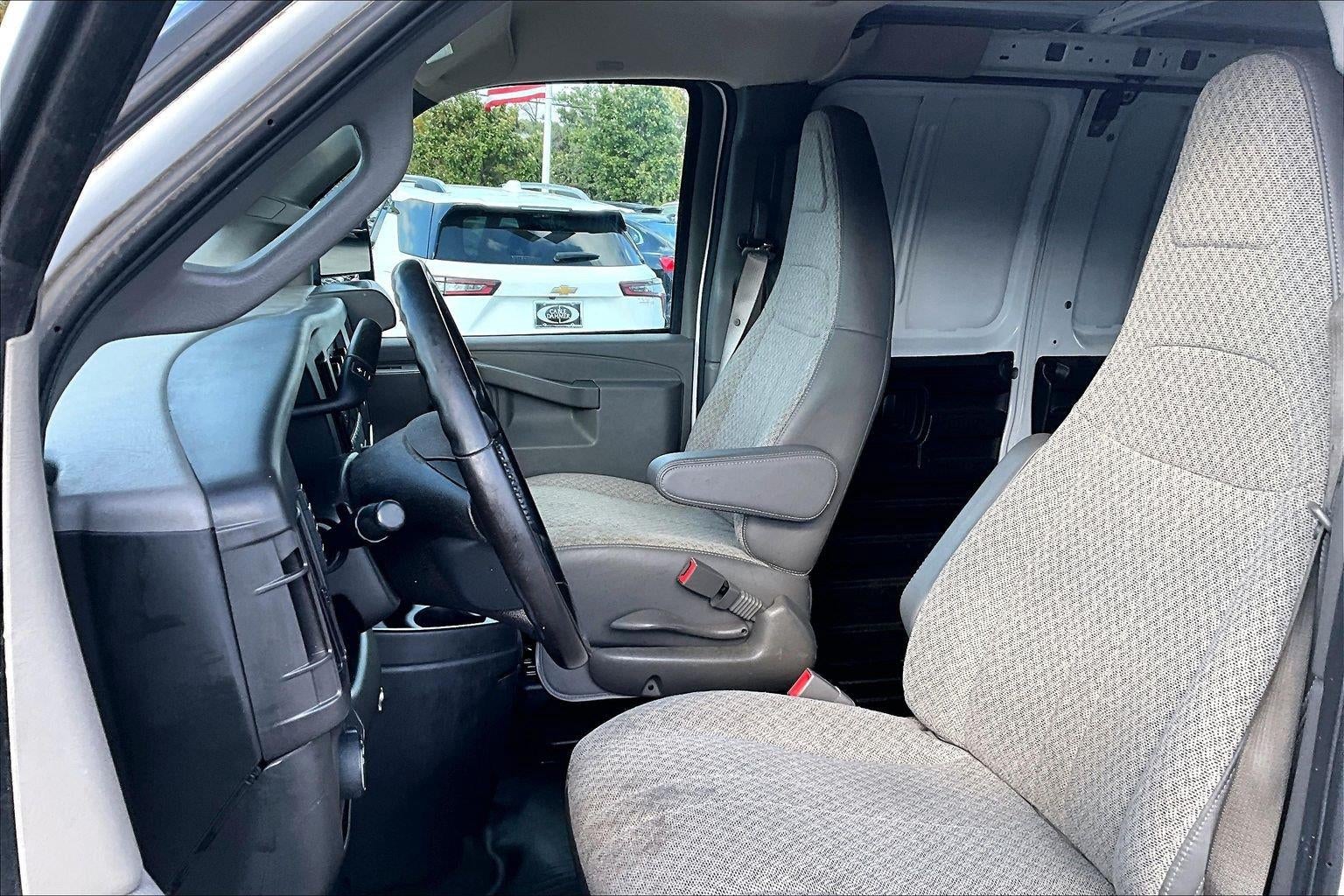 2020 GMC Savana Cargo 2500 RWD 2500 135"