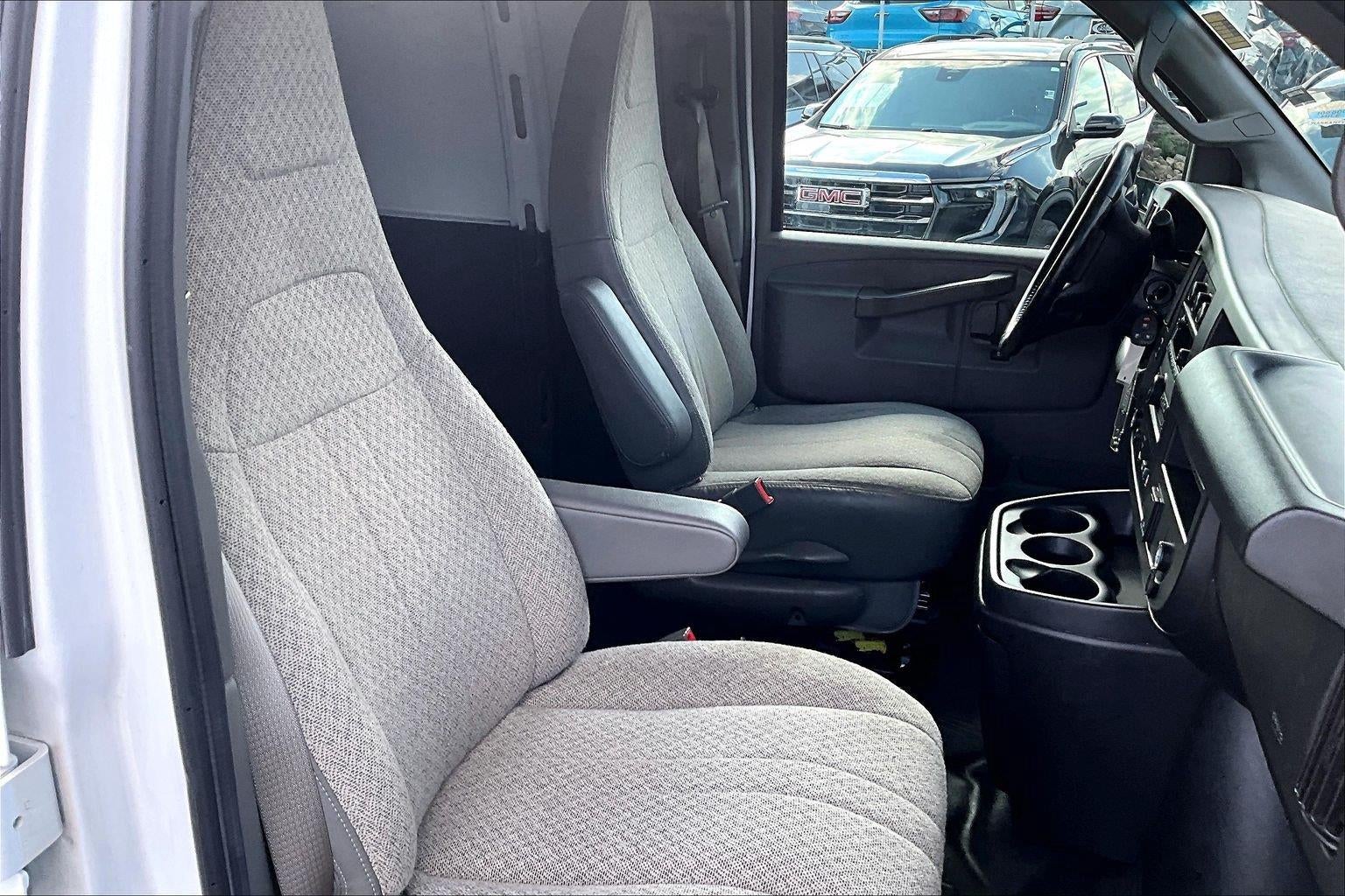 2020 GMC Savana Cargo 2500 RWD 2500 135"