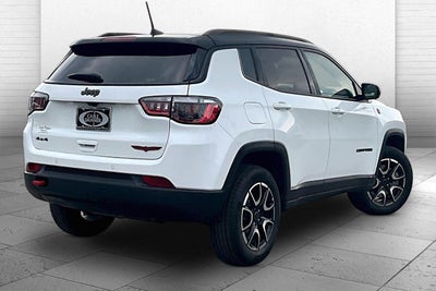 2025 Jeep Compass Trailhawk