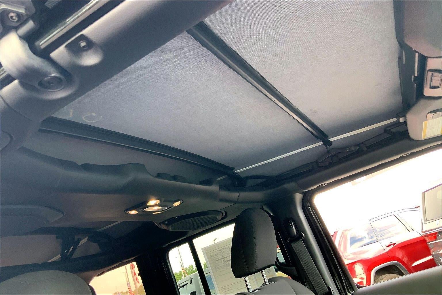 2023 Jeep Wrangler 4-Door Sahara 4x4