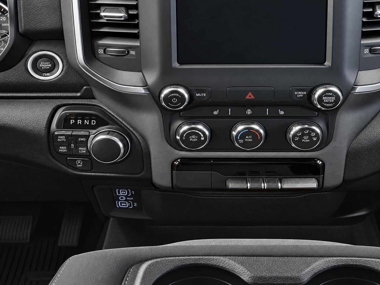 2024 RAM 1500 Big Horn Crew Cab 4x4 5'7' Box