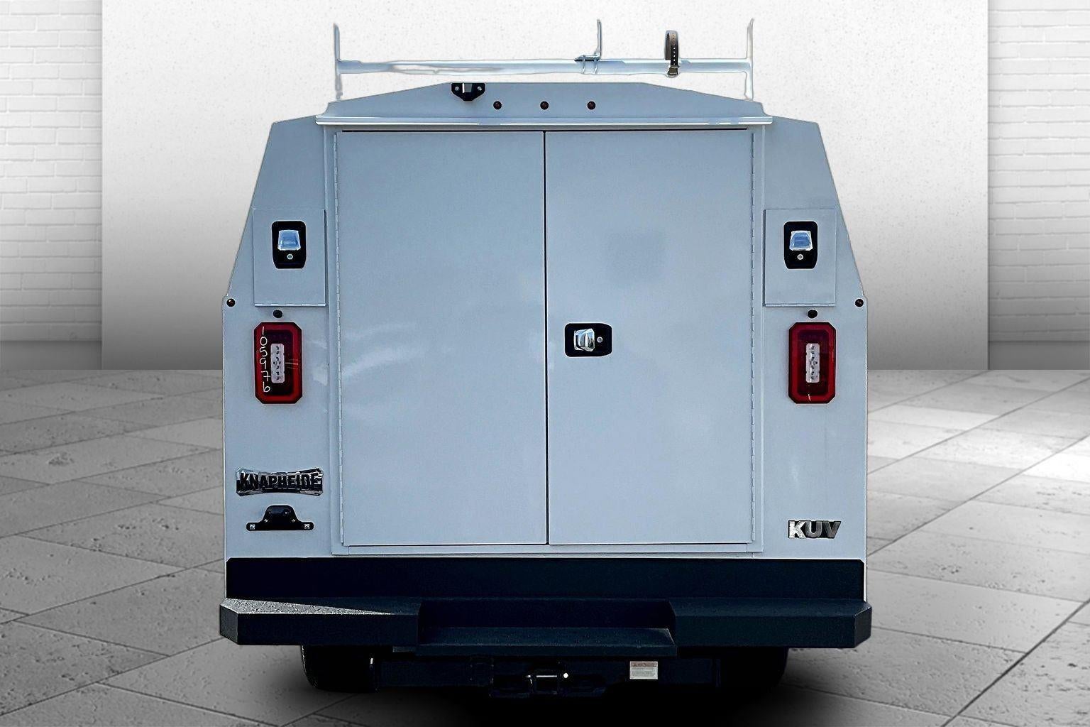 2026 GMC Savana Cutaway 3500 1WT