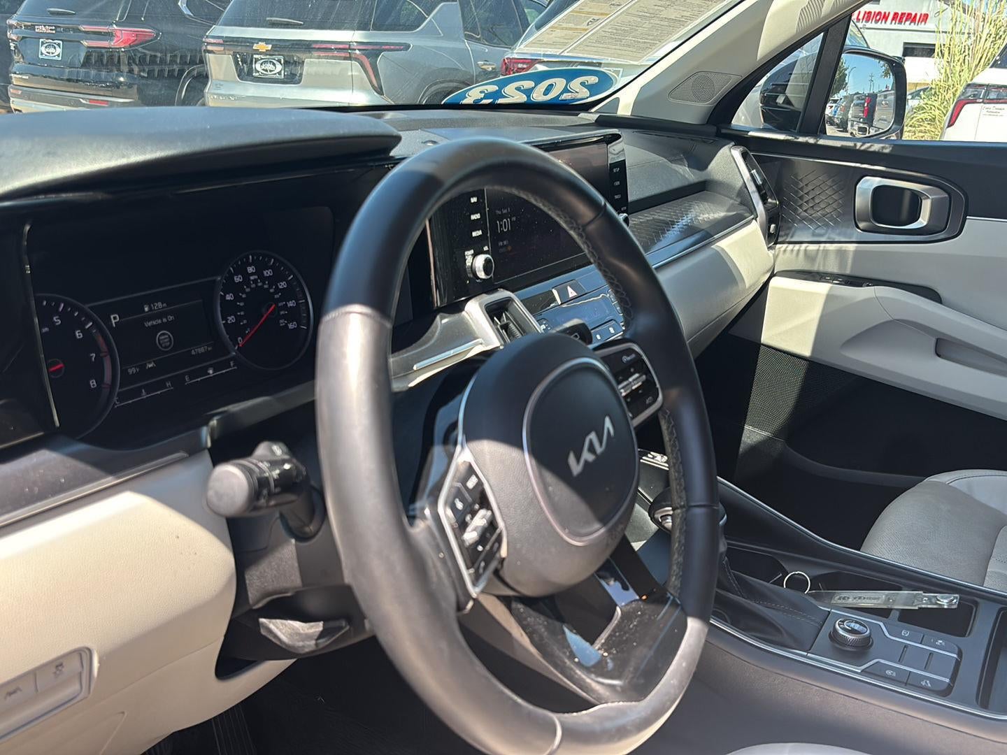 2023 Kia Sorento S